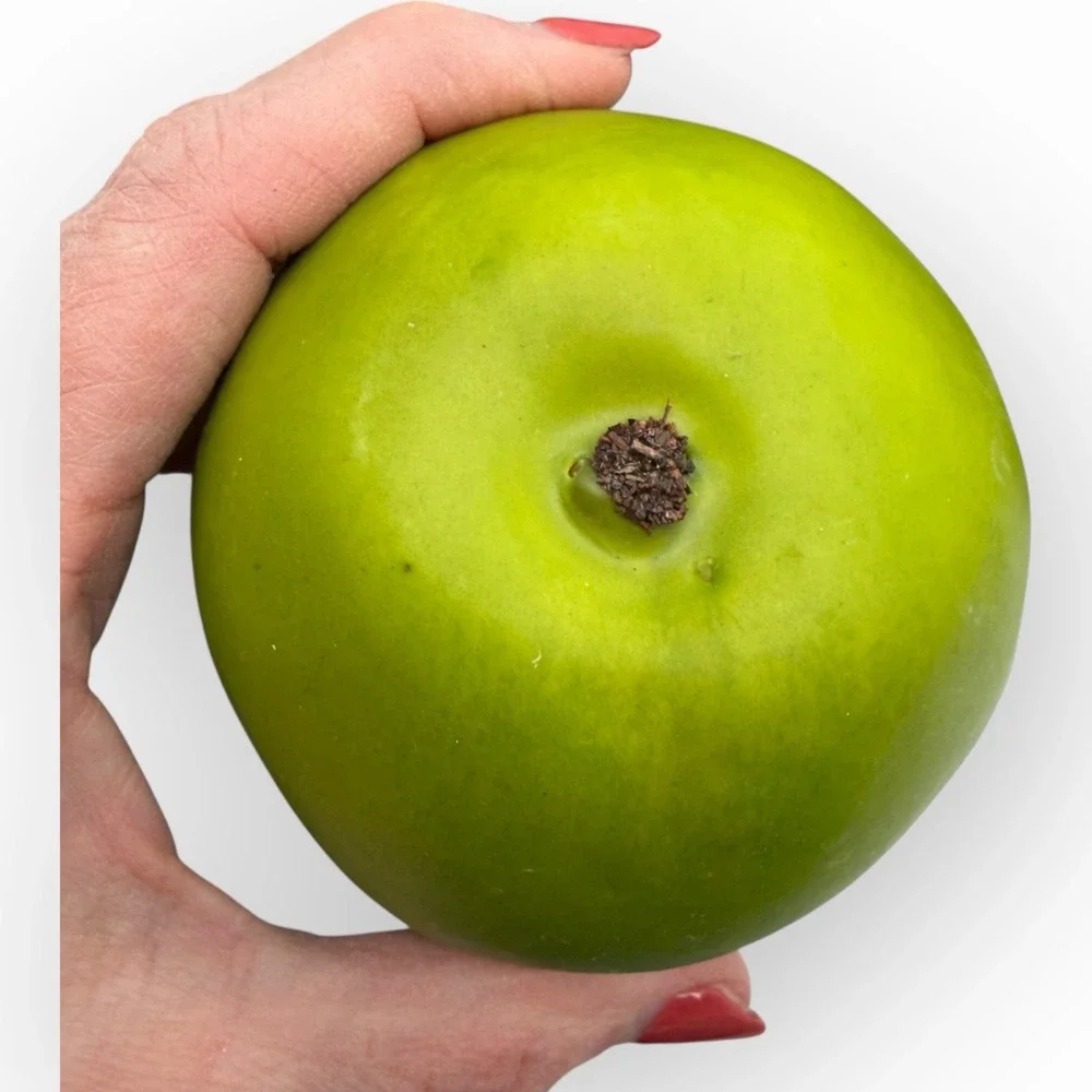Wooden Green Red Apples Pears Realistic Hand Painted Folk Art‎
